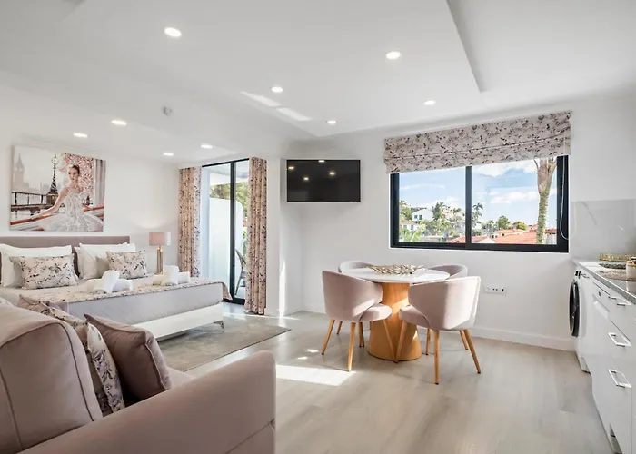 Camacho By Homie * Φουνκάλ